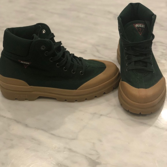 COPY - Vintage 90’s Guess? Flatrock Hi Hunter Green Boots - Picture 2 of 8